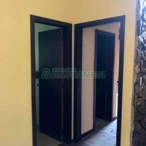 Casa com 200m², 5 dormitórios, 5 vagas, no bairro 3 Legua em Caxias do Sul para Alugar