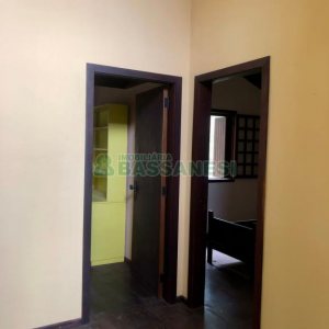 Casa com 200m², 5 dormitórios, 5 vagas, no bairro 3 Legua em Caxias do Sul para Alugar