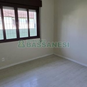 Casa com 205m², 3 dormitórios, 2 vagas, no bairro Cinqüentenário em Caxias do Sul para Comprar