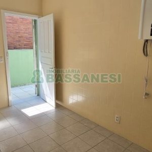 Casa com 205m², 3 dormitórios, 2 vagas, no bairro Cinqüentenário em Caxias do Sul para Comprar