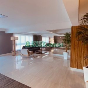 Apto Mobiliado com 71m², 2 dormitórios, 2 vagas, no bairro Madureira em Caxias do Sul para Alugar