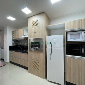Apto Mobiliado com 71m², 2 dormitórios, 2 vagas, no bairro Madureira em Caxias do Sul para Alugar