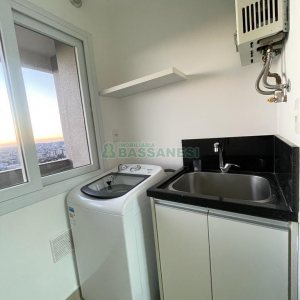 Apto Mobiliado com 71m², 2 dormitórios, 2 vagas, no bairro Madureira em Caxias do Sul para Alugar