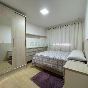 Apto Mobiliado com 71m², 2 dormitórios, 2 vagas, no bairro Madureira em Caxias do Sul para Alugar