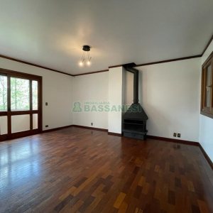 Apartamento com 112m², 2 dormitórios, 1 vaga, no bairro Centro em Caxias do Sul para Alugar