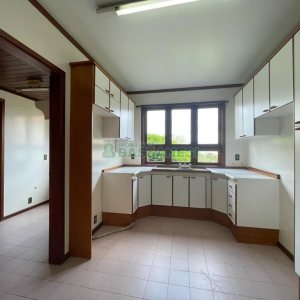 Apartamento com 112m², 2 dormitórios, 1 vaga, no bairro Centro em Caxias do Sul para Alugar