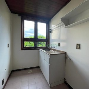 Apartamento com 112m², 2 dormitórios, 1 vaga, no bairro Centro em Caxias do Sul para Alugar