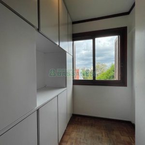 Apartamento com 112m², 2 dormitórios, 1 vaga, no bairro Centro em Caxias do Sul para Alugar