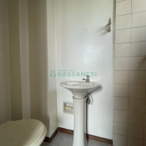 Apartamento com 112m², 2 dormitórios, 1 vaga, no bairro Centro em Caxias do Sul para Alugar