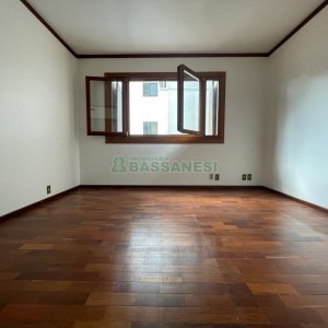 Apartamento com 112m², 2 dormitórios, 1 vaga, no bairro Centro em Caxias do Sul para Alugar