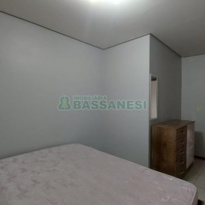 Apto Mobiliado com 49m², 2 dormitórios, 1 vaga, no bairro Desvio Rizzo em Caxias do Sul para Alugar ou Comprar