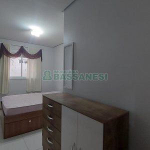 Apto Mobiliado com 49m², 2 dormitórios, 1 vaga, no bairro Desvio Rizzo em Caxias do Sul para Alugar ou Comprar