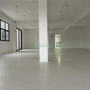 Sala com 167m², no bairro Sagrada Família em Caxias do Sul para Alugar