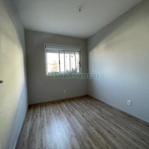 Apartamento com 48m², 2 dormitórios, 1 vaga, no bairro São Vitor em Caxias do Sul para Comprar
