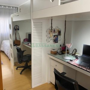 Apartamento com 140m², 3 dormitórios, 1 vaga, no bairro Centro em Caxias do Sul para Comprar