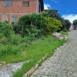Terreno com 468m², no bairro Cruzeiro em Caxias do Sul para Comprar