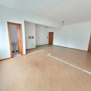 Sala com 48m², no bairro São Pelegrino em Caxias do Sul para Alugar