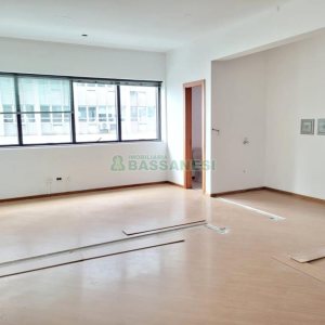 Sala com 48m², no bairro São Pelegrino em Caxias do Sul para Alugar