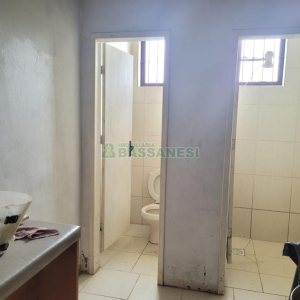 Loja com 360m², no bairro Sanvitto em Caxias do Sul para Alugar