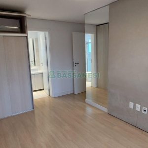 Apto Mobiliado com 67m², 2 dormitórios, 1 vaga, no bairro Kayser em Caxias do Sul para Comprar