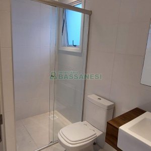 Apto Mobiliado com 67m², 2 dormitórios, 1 vaga, no bairro Kayser em Caxias do Sul para Comprar