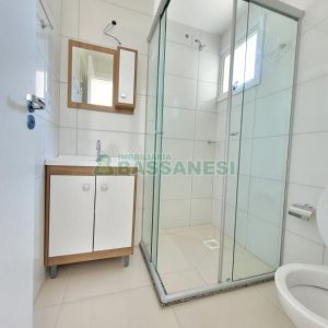 Apartamento com 52m², 2 dormitórios, 1 vaga, no bairro São Leopoldo em Caxias do Sul para Alugar