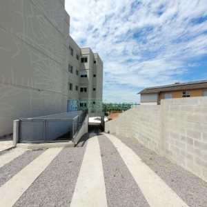 Apartamento com 52m², 2 dormitórios, 1 vaga, no bairro São Leopoldo em Caxias do Sul para Alugar