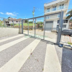 Apartamento com 52m², 2 dormitórios, 1 vaga, no bairro São Leopoldo em Caxias do Sul para Alugar