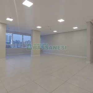 Sala com 51m², 1 vaga, no bairro Pio X em Caxias do Sul para Alugar