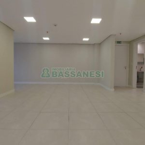 Sala com 51m², 1 vaga, no bairro Pio X em Caxias do Sul para Alugar