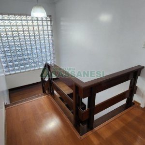 Casa com 407m², 5 dormitórios, 3 vagas, no bairro Santa Catarina em Caxias do Sul para Comprar