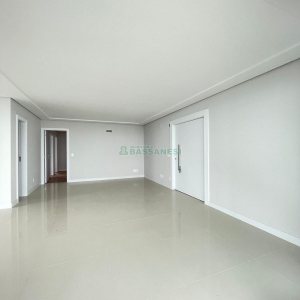 Apto/Cobertura com 197m², 3 dormitórios, 4 vagas, no bairro Universitário em Caxias do Sul para Comprar