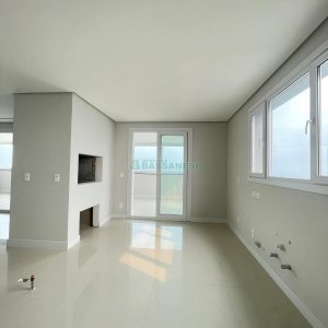 Apto/Cobertura com 197m², 3 dormitórios, 4 vagas, no bairro Universitário em Caxias do Sul para Comprar