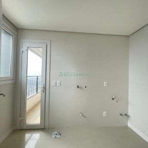 Apto/Cobertura com 197m², 3 dormitórios, 4 vagas, no bairro Universitário em Caxias do Sul para Comprar
