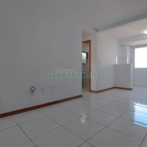 Apartamento com 44m², 2 dormitórios, 1 vaga, no bairro Desvio Rizzo em Caxias do Sul para Comprar