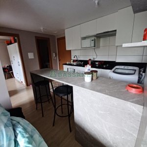 Apartamento com 39m², 2 dormitórios, 1 vaga, no bairro Petrópolis em Caxias do Sul para Comprar