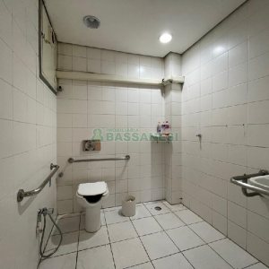 Loja com 568m², no bairro São Pelegrino em Caxias do Sul para Alugar