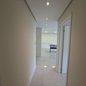 Apartamento com 75m², 2 dormitórios, 1 vaga, no bairro São Leopoldo em Caxias do Sul para Alugar