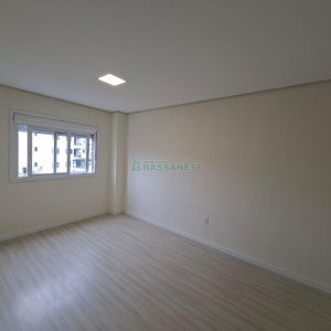 Apartamento com 75m², 2 dormitórios, 1 vaga, no bairro São Leopoldo em Caxias do Sul para Alugar