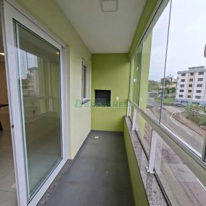 Apartamento com 75m², 2 dormitórios, 1 vaga, no bairro São Leopoldo em Caxias do Sul para Alugar