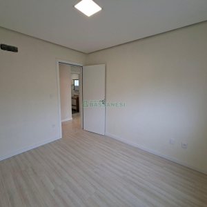 Apartamento com 75m², 2 dormitórios, 1 vaga, no bairro São Leopoldo em Caxias do Sul para Alugar