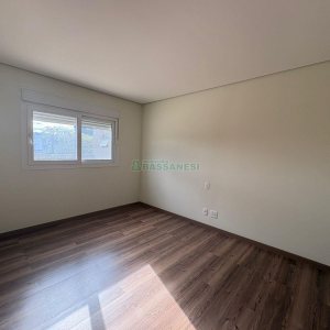 Apartamento com 110m², 2 dormitórios, 1 vaga, no bairro São Leopoldo em Caxias do Sul para Alugar