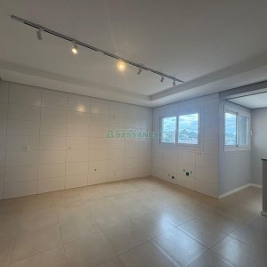 Apartamento com 110m², 2 dormitórios, 1 vaga, no bairro São Leopoldo em Caxias do Sul para Alugar