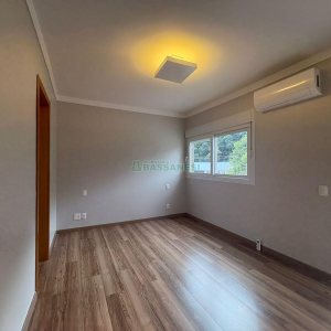 Apartamento com 110m², 2 dormitórios, 1 vaga, no bairro São Leopoldo em Caxias do Sul para Alugar