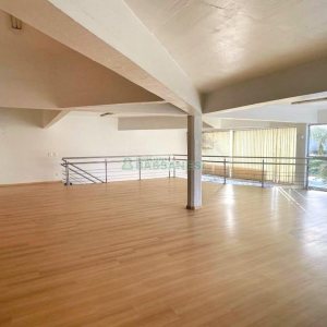 Loja com 220m², no bairro Charqueadas em Caxias do Sul para Alugar