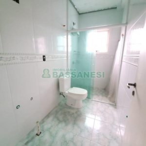 Casa com 200m², 5 dormitórios, 2 vagas, no bairro Charqueadas em Caxias do Sul para Alugar