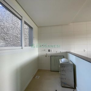 Apartamento com 105m², 3 dormitórios, 2 vagas, no bairro São Leopoldo em Caxias do Sul para Comprar