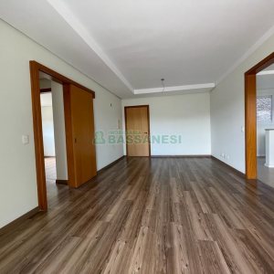 Apartamento com 105m², 3 dormitórios, 2 vagas, no bairro São Leopoldo em Caxias do Sul para Comprar