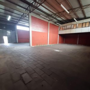 Pavilhão com 366m², no bairro Santa Catarina em Caxias do Sul para Alugar