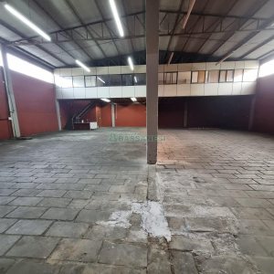Pavilhão com 366m², no bairro Santa Catarina em Caxias do Sul para Alugar